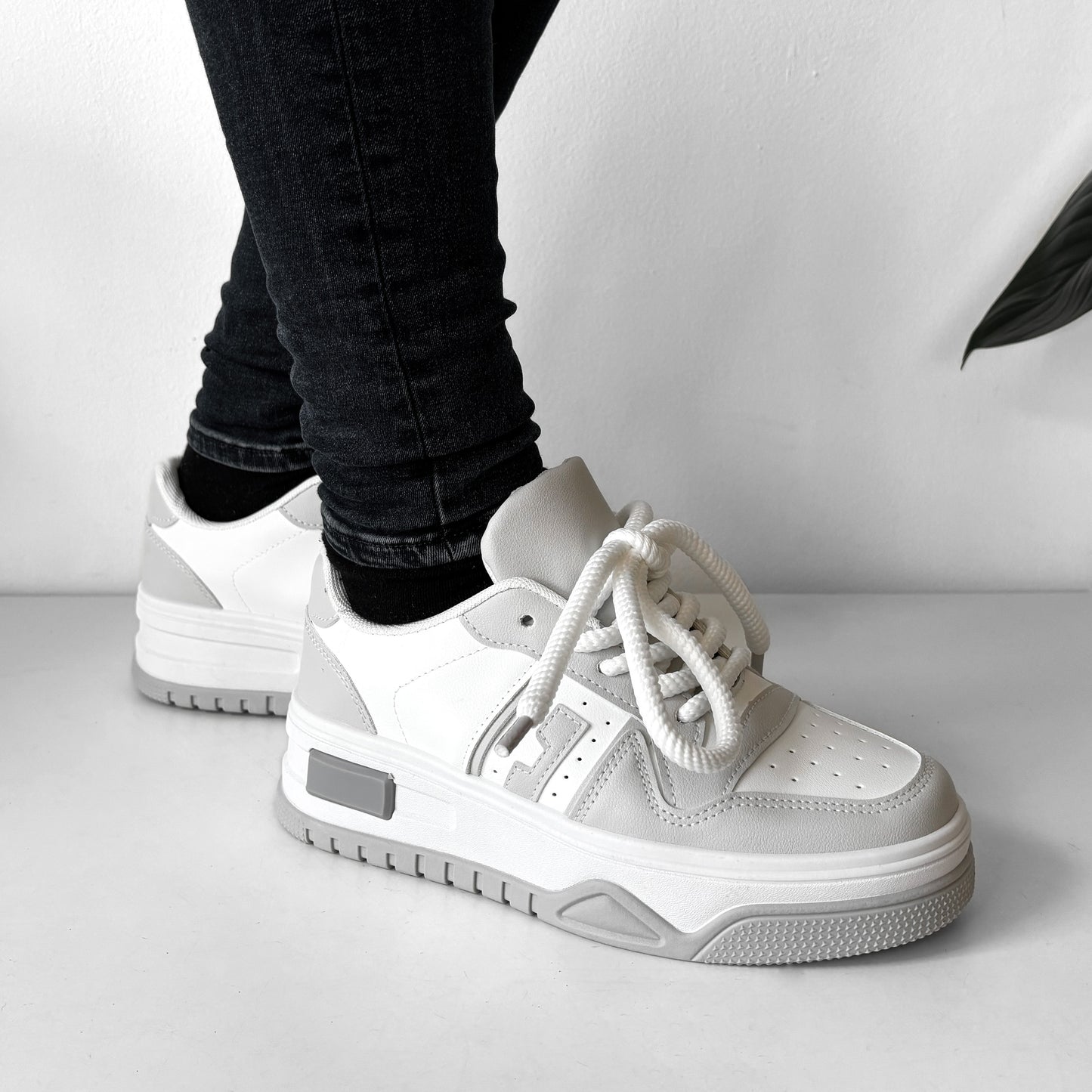 Yara | Sneakers